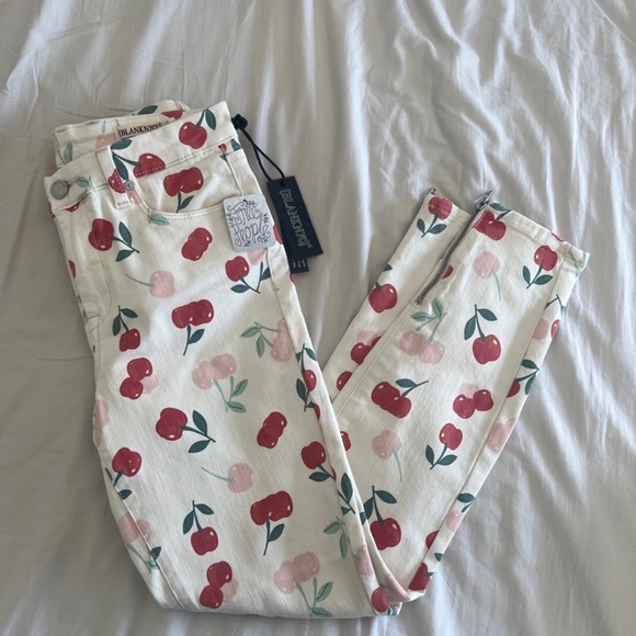 NWT Free People X BlankNYC - Cherry Print Pants, Size 27 - Picture 7 of 12